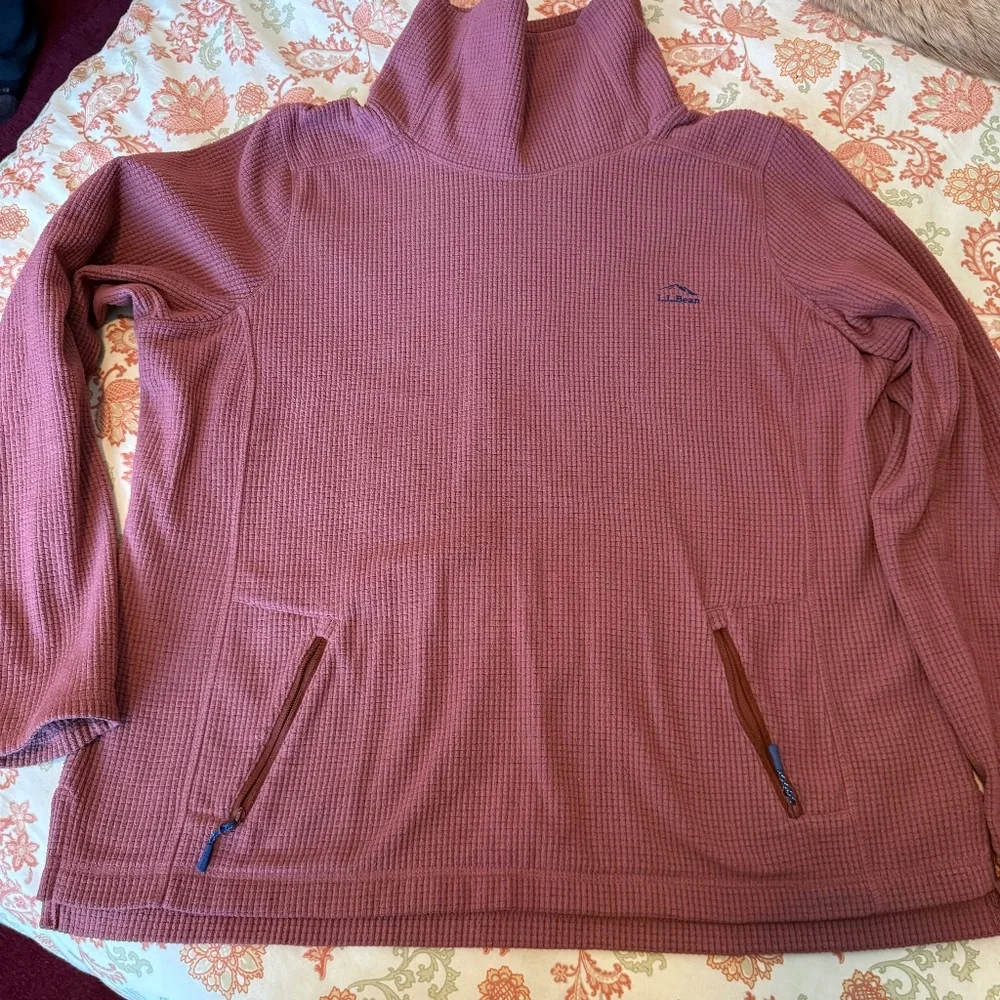 LL Bean Fleece Pullover - Picture 1 of 4